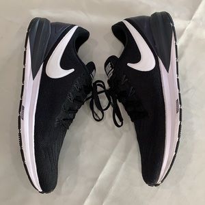 Nike Zoom Structure 22 Great Used Condition